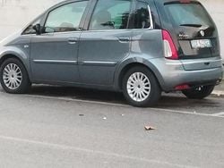 Usata 2009 Lancia Musa Monovolume | 2300 € (Buon prezzo)