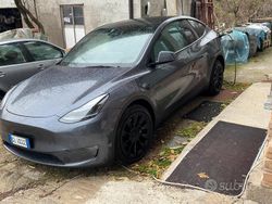 Usata 2022 Tesla Model Y SUV | 38.000 €