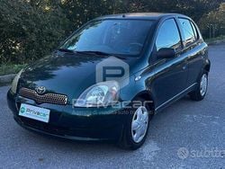 Verde Usata 1999 Toyota Yaris Due volumi | 2100 € (Ottimo prezzo)