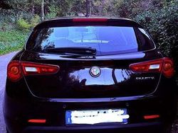 Nero Usata 2017 Alfa Romeo Giulietta Distinctive Tre volumi | 9500 € (Buon prezzo)