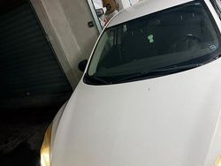 Bianco Usata 2009 Mazda 3 Active Tre volumi | 3000 € (Buon prezzo)