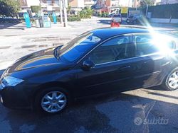 Usata 2008 Renault Laguna III Tre volumi | 2800 €