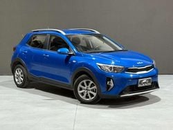 Blu/azzurro Usata 2022 Kia Stonic Style SUV | 13.500 € (Buon prezzo)