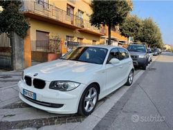 Bianco Usata 2007 BMW 118 Due volumi | 3650 € (Molto cara)