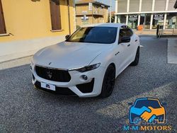 Bianco perla Usata 2019 Maserati Levante SUV | 38.900 € (Buon prezzo)