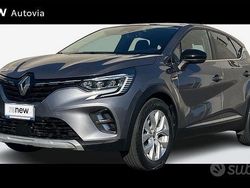 Grigio Usata 2022 Renault Captur Zen SUV | 18.900 € (Buon prezzo)