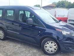 Blu / pastello Usata 2017 Ford Transit Trend Tre volumi | 7900 € (Buon prezzo)