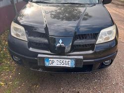 Usata 2008 Mitsubishi Outlander SUV | 3600 €
