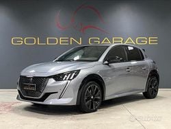 Grigio Usata 2024 Peugeot 208 GT-line Due volumi | 16.900 € (Buon prezzo)