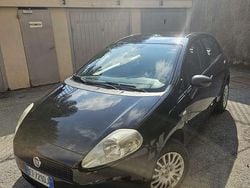 Nero Usata 2014 Fiat Grande Punto Active Due volumi | 3800 € (Buon prezzo)