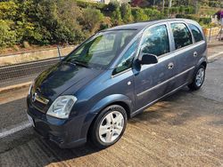 Usata 2009 Opel Meriva Monovolume | 2500 € (Molto cara)