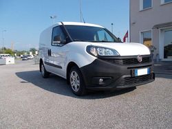 Bianco / pastello Usata 2022 Fiat Doblò Lounge Monovolume | 14.900 € (Buon prezzo)