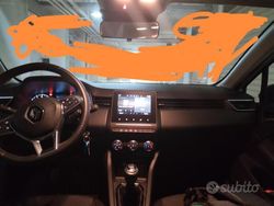 Bianco Usata 2023 Renault Clio V Due volumi | 14.900 € (Ottimo prezzo)