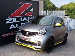 Grigio Usata 2018 Smart ForTwo Coupé Prime Due volumi | 12.500 € (Buon prezzo)