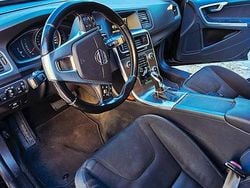 Nero Usata 2015 Volvo V60 Momentum Station wagon | 6500 € (Molto cara)