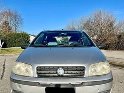 Grigio Usata 2006 Fiat Punto Due volumi | 1250 € (Buon prezzo)
