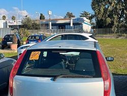 Usata 2005 Fiat Punto Due volumi | 450 € (Super prezzo)