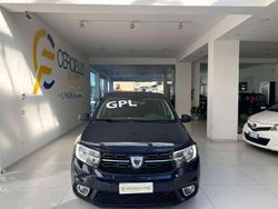 Blu metallizzato Usata 2018 Dacia Sandero Comfort Due volumi | 9900 € (Cara)