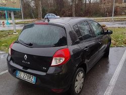 Nero Usata 2012 Renault Clio IV Due volumi | 4200 € (Buon prezzo)