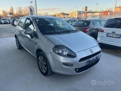 Grigio Usata 2014 Fiat Punto Street Tre volumi | 2799 € (Buon prezzo)