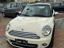 Bianco Usata 2011 Mini Cooper D Due volumi | 6990 € (Cara)