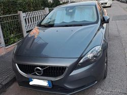 Grigio Usata 2018 Volvo V40 Business Edition Tre volumi | 9500 € (Buon prezzo)