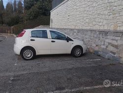 Bianco Usata 2011 Fiat Grande Punto Due volumi | 950 € (Super prezzo)