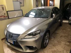 Lexus IS300h