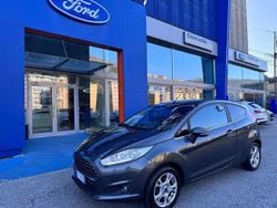 Grigio Usata 2016 Ford Fiesta Titanium Tre volumi | 7500 € (Buon prezzo)