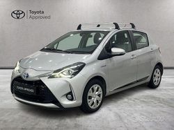 Grigio Usata 2018 Toyota Yaris Hybrid Active Tre volumi | 12.900 € (Buon prezzo)