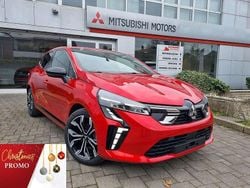 Sunrise red metallizzato Nuova 2025 Mitsubishi Colt Intense Tre volumi | 16.500 € (Ottimo prezzo)