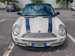 Beige Usata 2002 Mini Cooper Due volumi | 3400 € (Ottimo prezzo)