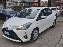 Bianco Usata 2020 Toyota Yaris Hybrid Tre volumi | 13.650 € (Buon prezzo)