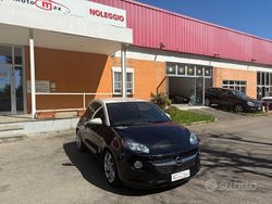 Nero Usata 2015 Opel Adam Glam Due volumi | 6900 € (Buon prezzo)