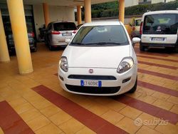 Bianco Usata 2016 Fiat Punto Tre volumi | 6800 €