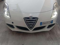 Bianco Usata 2012 Alfa Romeo Giulietta Distinctive Due volumi | 6000 € (Ottimo prezzo)