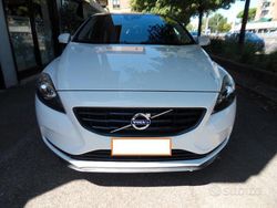 Bianco Usata 2016 Volvo V40 Business Edition Station wagon | 10.999 € (Buon prezzo)