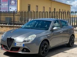 Grigio Usata 2011 Alfa Romeo Giulietta Distinctive Due volumi | 7500 € (Buon prezzo)
