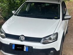 Bianco Usata 2015 VW Polo Cross Due volumi | 8500 € (Buon prezzo)