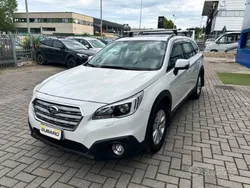 Bianco Usata 2017 Subaru Outback Style SUV | 7900 € (Cara)