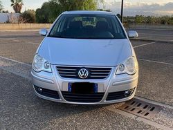 Grigio Usata 2007 VW Polo Tre volumi | 4999 € (Molto cara)