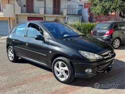 Usata 2006 Peugeot 206 Due volumi | 2800 € (Molto cara)