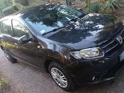Nero Usata 2014 Dacia Sandero Due volumi | 3999 € (Buon prezzo)