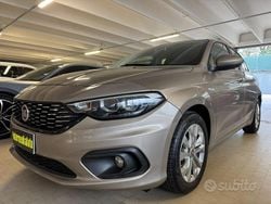 Bronzo Usata 2019 Fiat Tipo Mirror Tre volumi | 10.600 € (Ottimo prezzo)