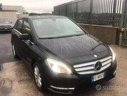 Nero Usata 2013 Mercedes B180 Executive Monovolume | 8500 € (Buon prezzo)