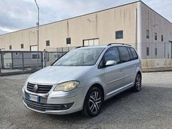 Usata 2007 VW Touran Highline Monovolume | 2200 € (Buon prezzo)