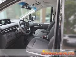 Nero Usata 2024 Hyundai Staria Monovolume | 54.600 €