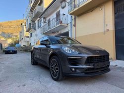 Grigio Usata 2017 Porsche Macan SUV | 34.900 € (Molto cara)