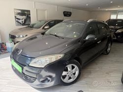Grigio Usata 2010 Renault Mégane Tre volumi | 2600 € (Buon prezzo)