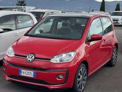 Rosso Usata 2017 VW up! Highline Due volumi | 10.900 € (Buon prezzo)